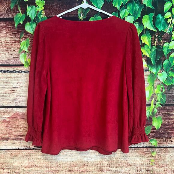 Tuckernuck Easton Faux Suede Blouse Small Swing Top Red Velvet Business Casual - Picture 5 of 5